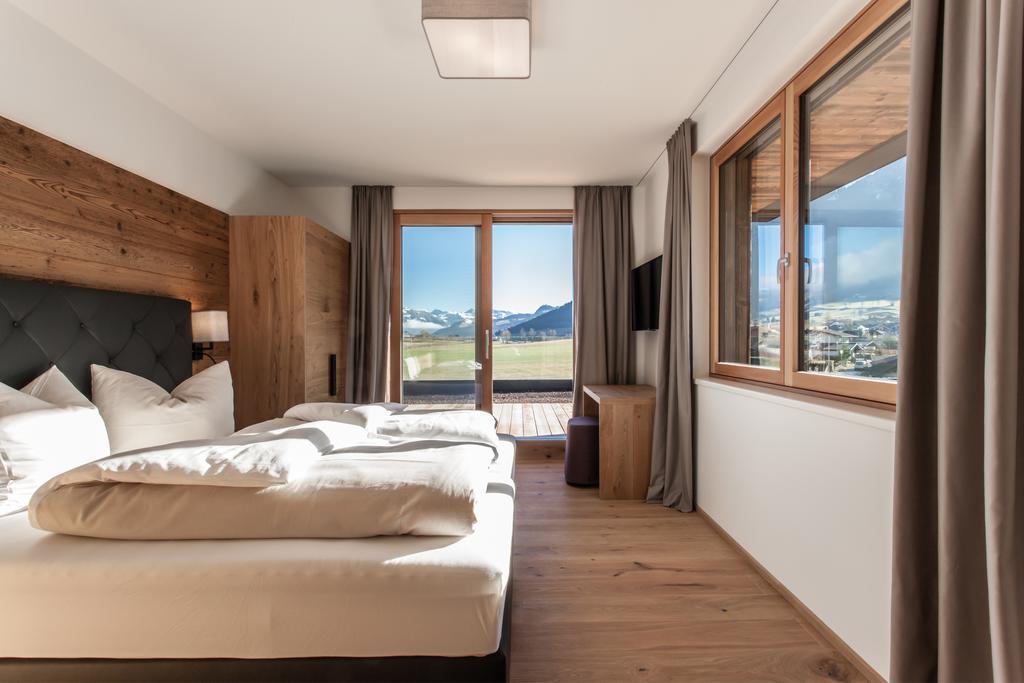 Hubertus Logis Apartments Brixen im Thale Buitenkant foto